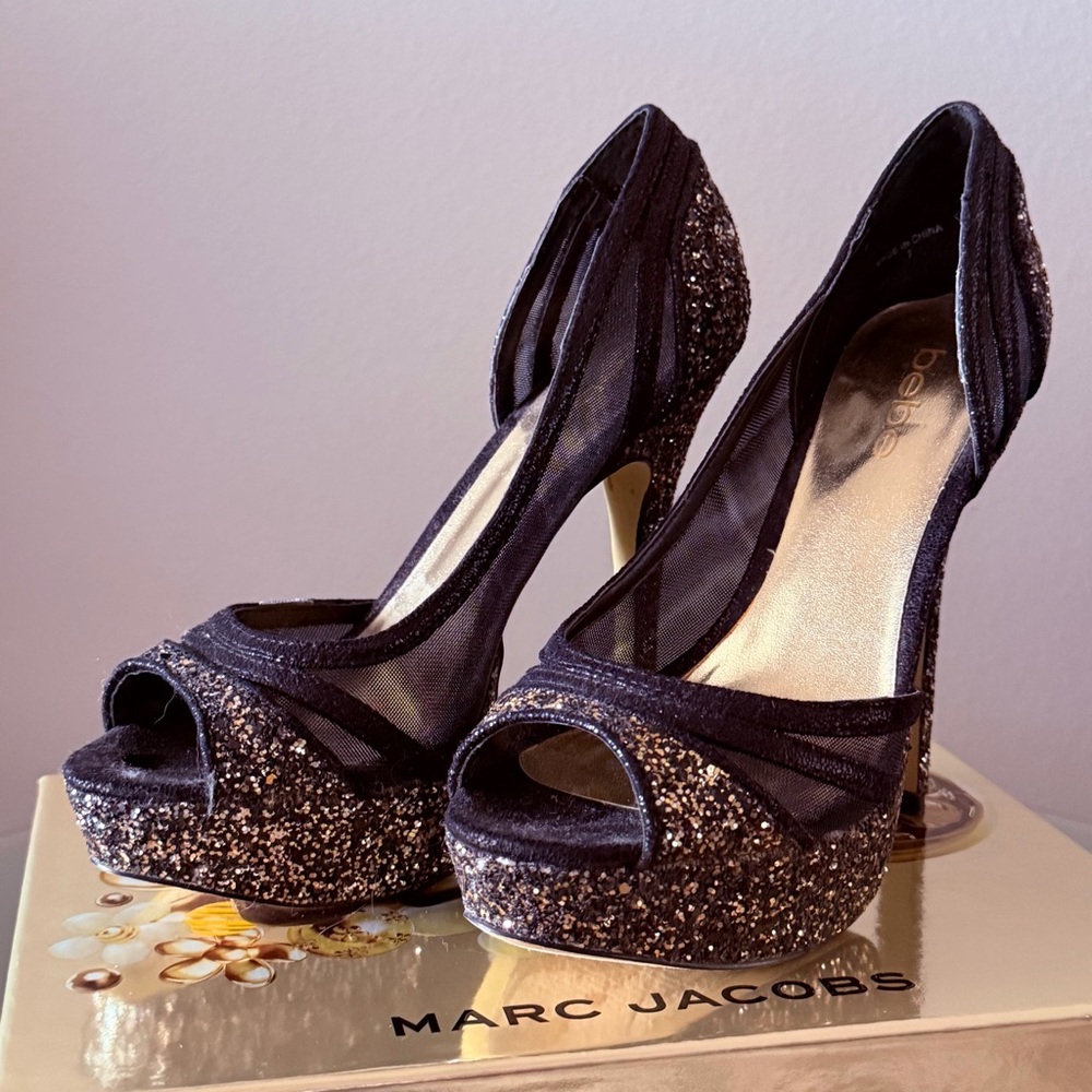 BEBE Black Glitter Peep-Toe Platform Stilettos SZ 7